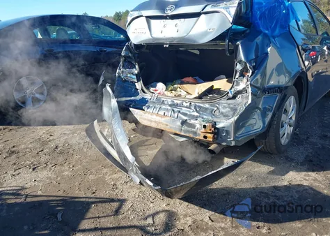 2016 Toyota Corolla Le z USA, uszkodzony, nr VIN 2T1BURHE2GC571670